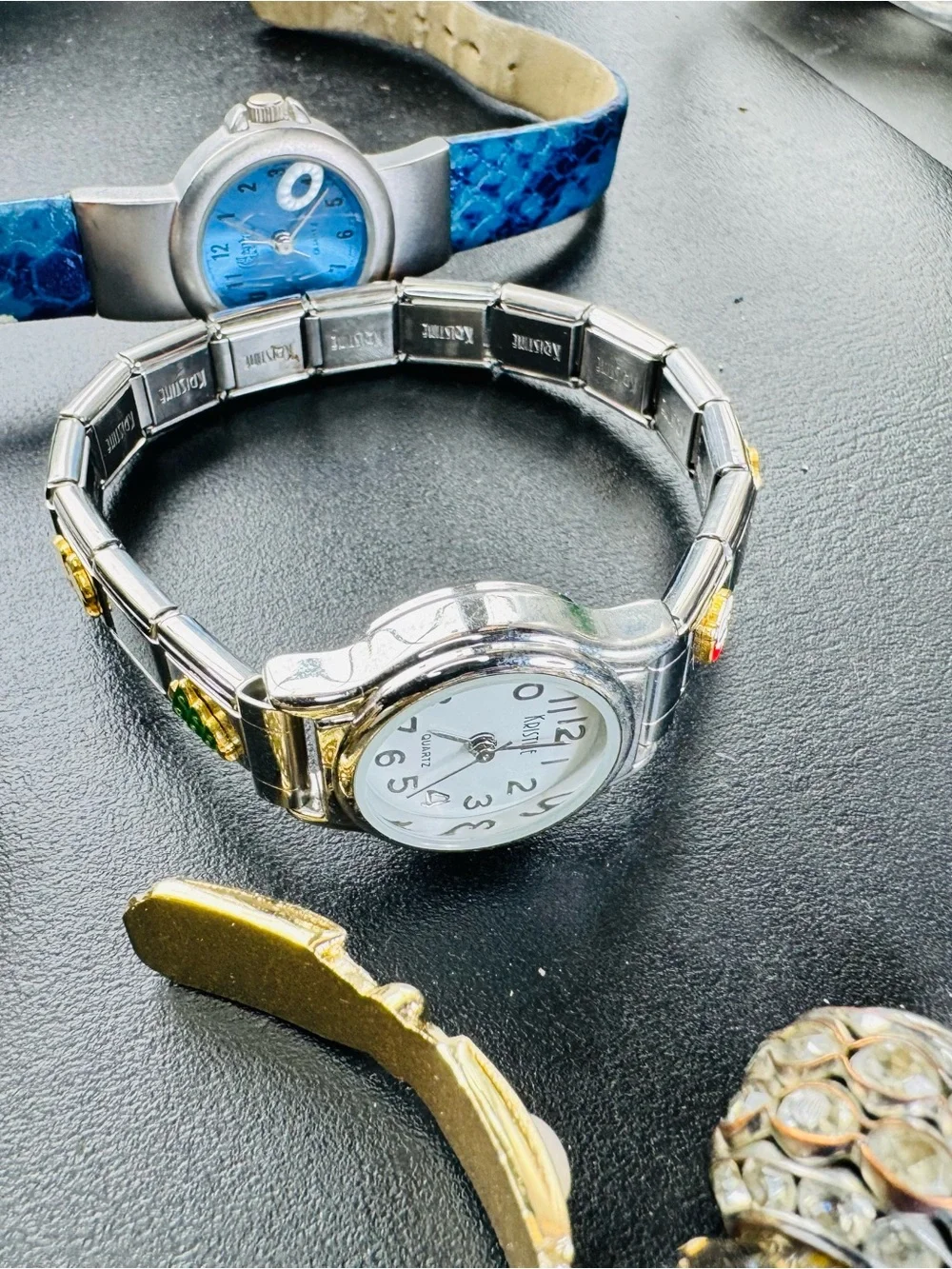 Lot Women's Assorted Watch Untested